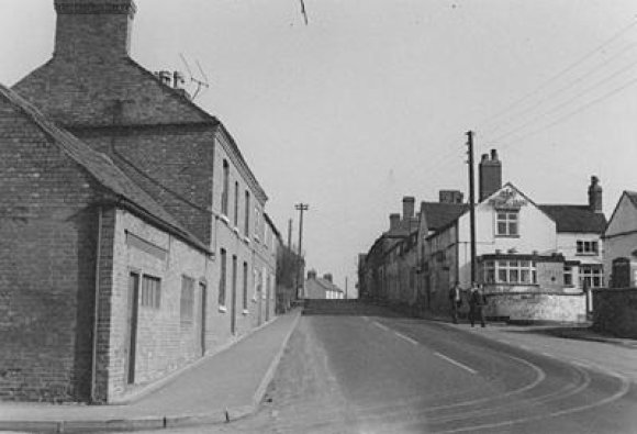 Leicester Road, Sharnford....on a quiet day many years ago